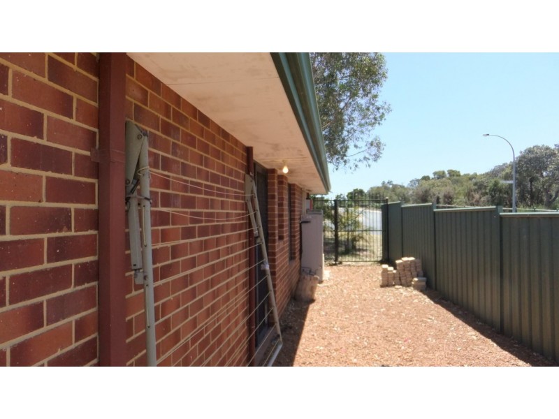 1 Shelter Cove, Banksia Grove WA 6031