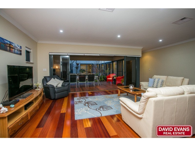 65 Jackson Avenue, Karrinyup WA 6018