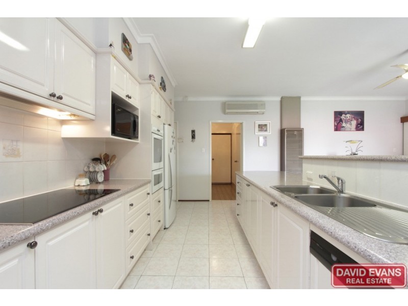 18 Cobradah Way, Kingsley WA 6026