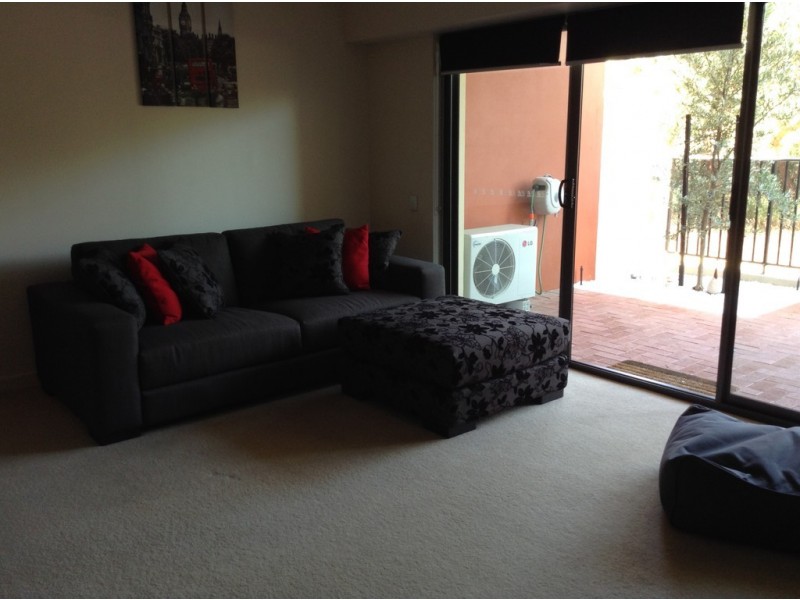 11/2 Molloy Promenade, Joondalup WA 6027