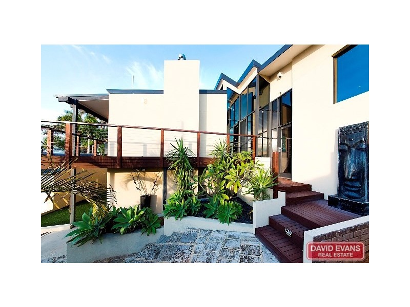 24 Gnobar Way, Mullaloo WA 6027