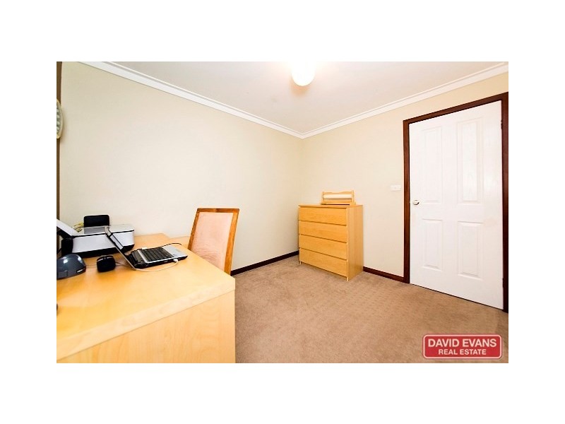 24 Gnobar Way, Mullaloo WA 6027