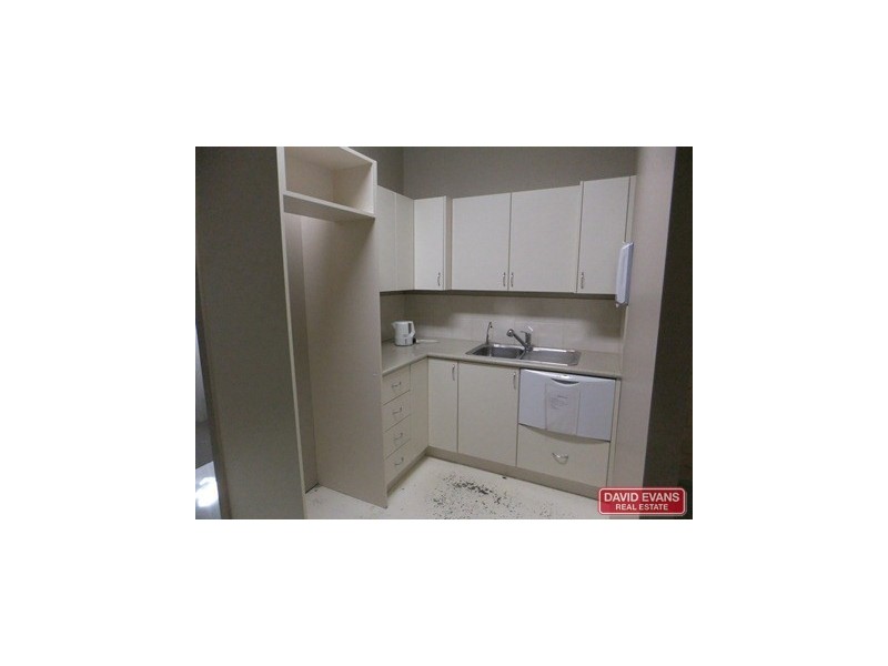 2/1 Irwin Road, Wangara WA 6065