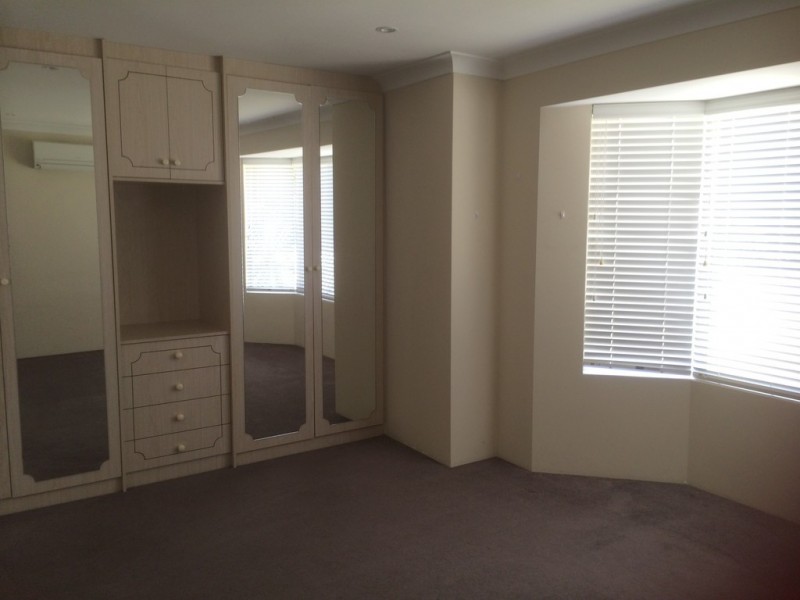 1 Logue Court, Heathridge WA 6027