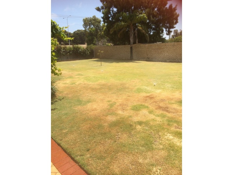 1 Logue Court, Heathridge WA 6027