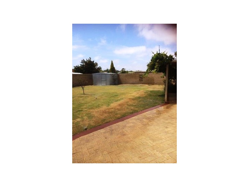 1 Logue Court, Heathridge WA 6027