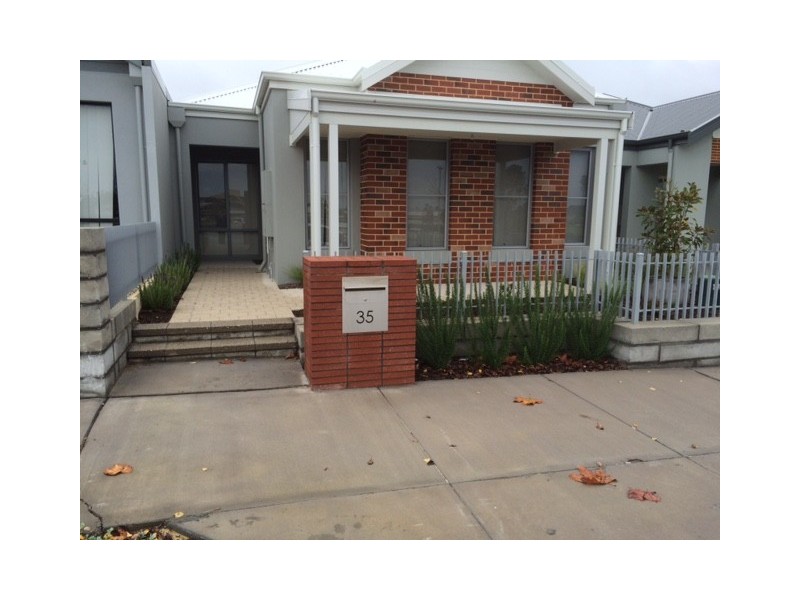 35 Oval Vista, Ellenbrook WA 6069