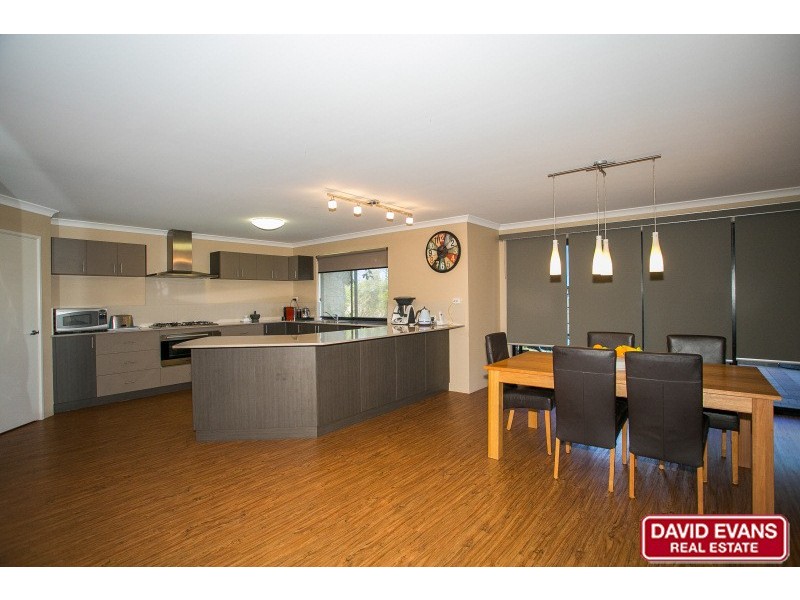 6 Dowitcher Turn, Tapping WA 6065