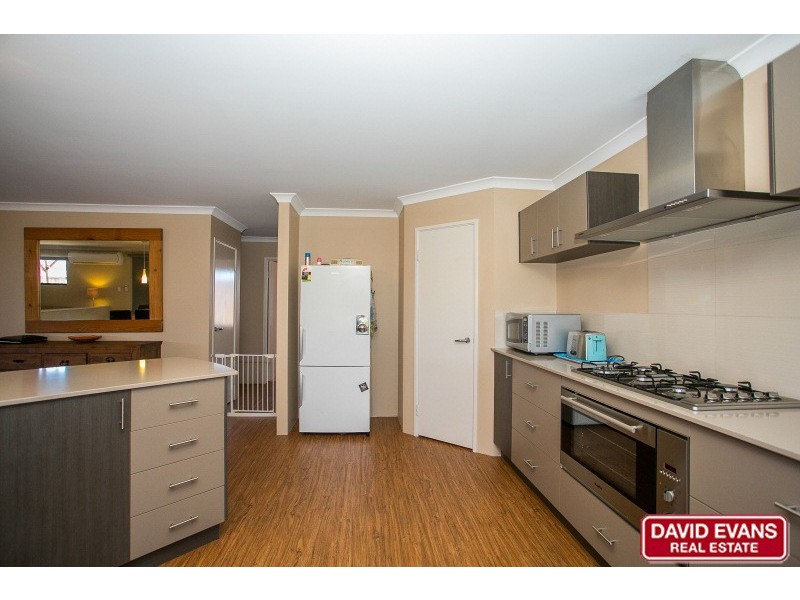 6 Dowitcher Turn, Tapping WA 6065