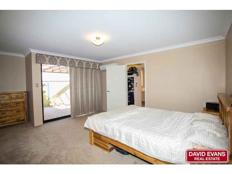 6 Dowitcher Turn, Tapping WA 6065