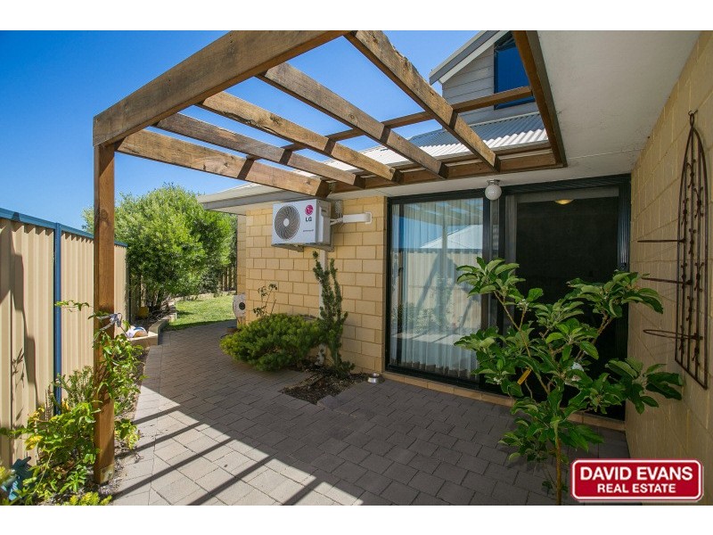 6 Dowitcher Turn, Tapping WA 6065