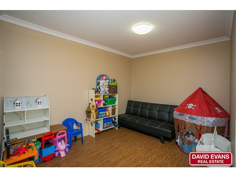 6 Dowitcher Turn, Tapping WA 6065