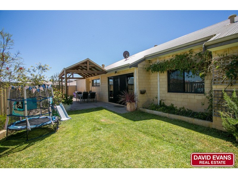 6 Dowitcher Turn, Tapping WA 6065