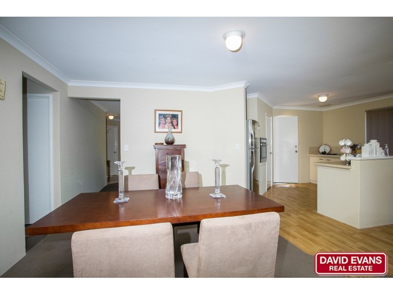 18 Bibbulmun Entrance, Sinagra WA 6065