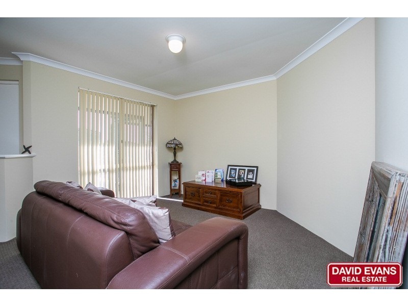 18 Bibbulmun Entrance, Sinagra WA 6065