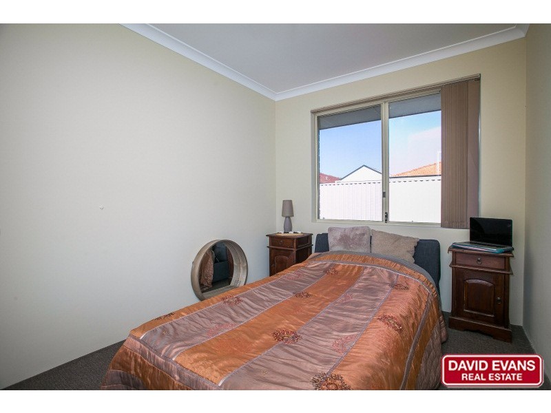 18 Bibbulmun Entrance, Sinagra WA 6065