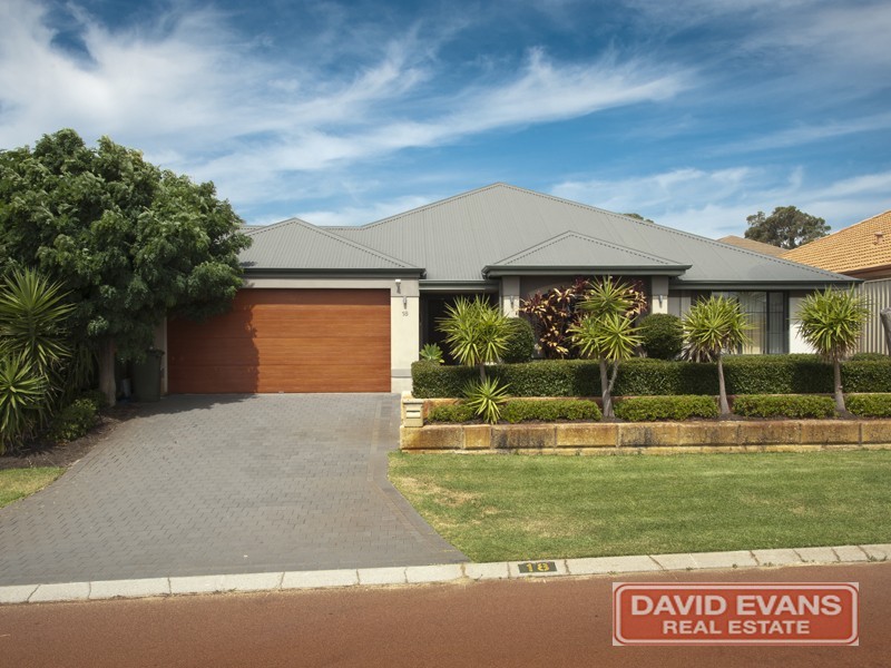 18 Kirkcaldy Terrace, Hocking WA 6065