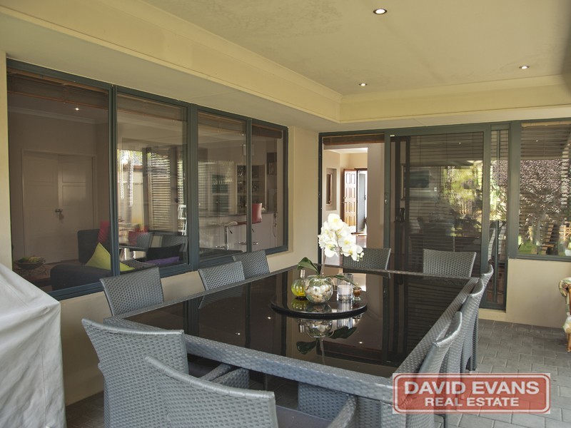 18 Kirkcaldy Terrace, Hocking WA 6065