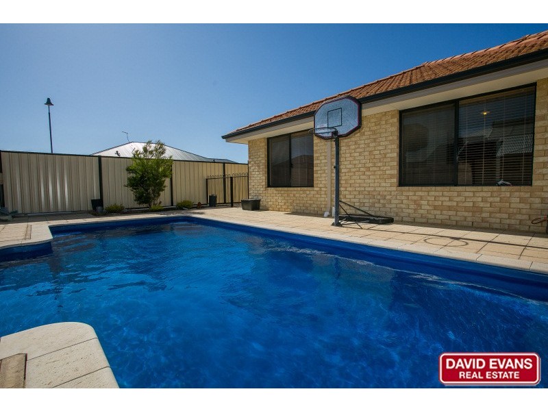 75 Toledo Drive, Hocking WA 6065