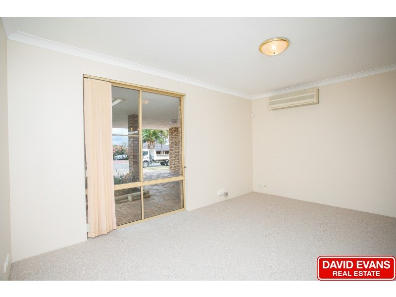 51B Westhaven Drive, Woodvale WA 6026