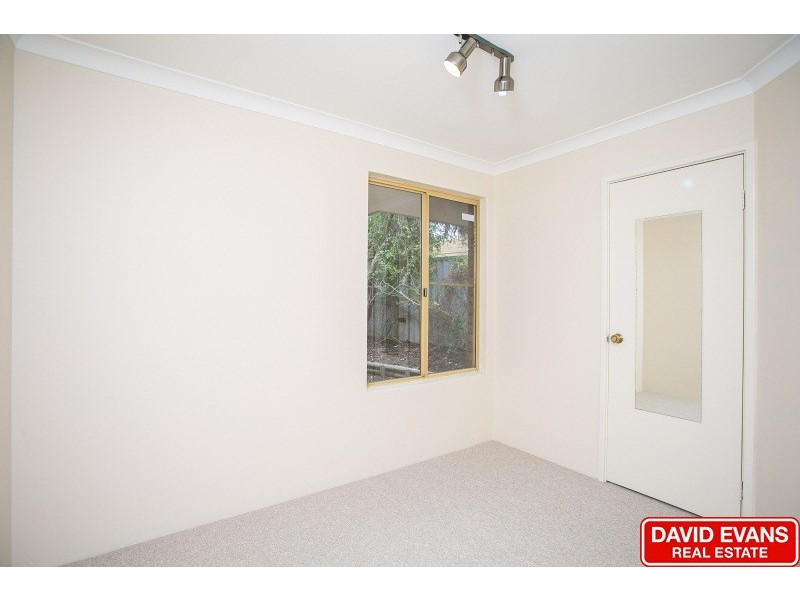 51B Westhaven Drive, Woodvale WA 6026