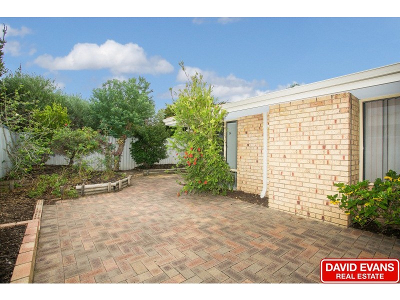 51B Westhaven Drive, Woodvale WA 6026