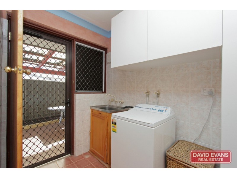 9 Phillip Court, Padbury WA 6025