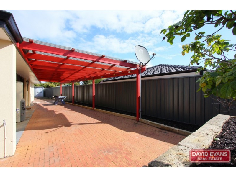 9 Phillip Court, Padbury WA 6025