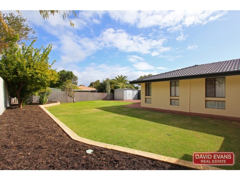 9 Phillip Court, Padbury WA 6025