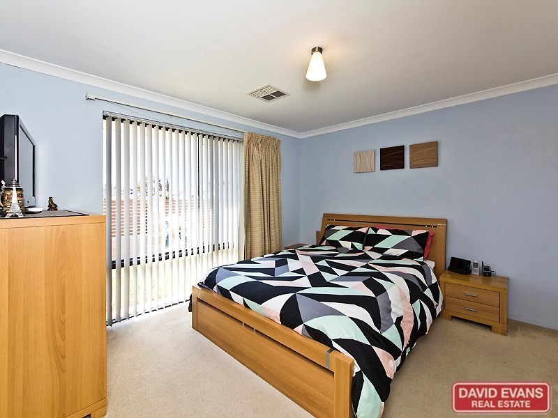 15 Watkins Loop, Tapping WA 6065