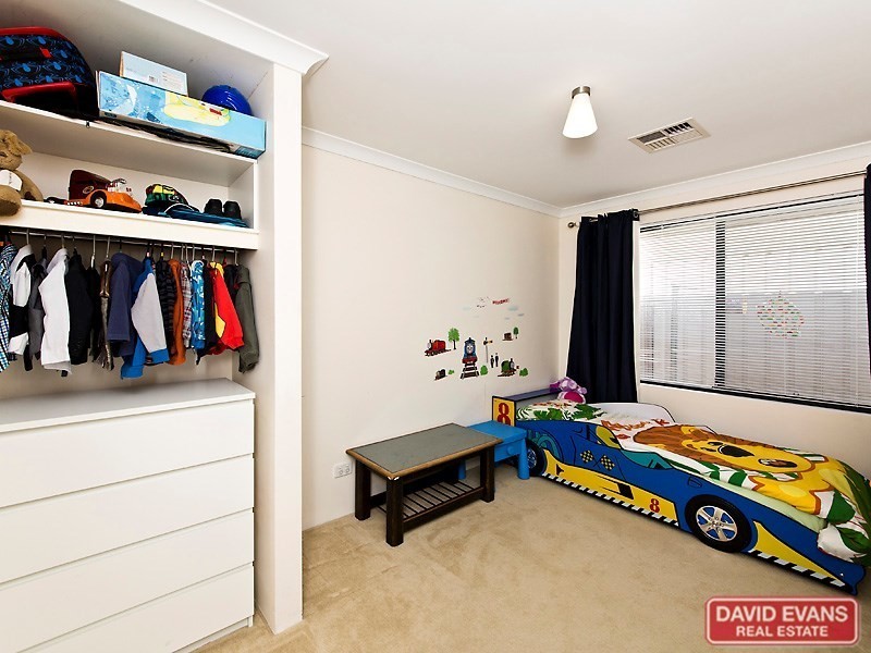 15 Watkins Loop, Tapping WA 6065