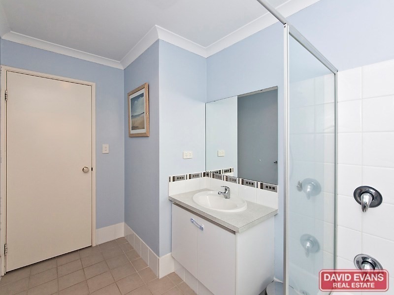 15 Watkins Loop, Tapping WA 6065