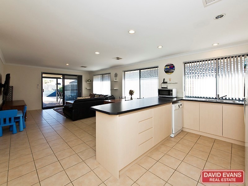 15 Watkins Loop, Tapping WA 6065