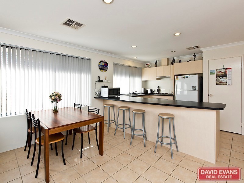 15 Watkins Loop, Tapping WA 6065