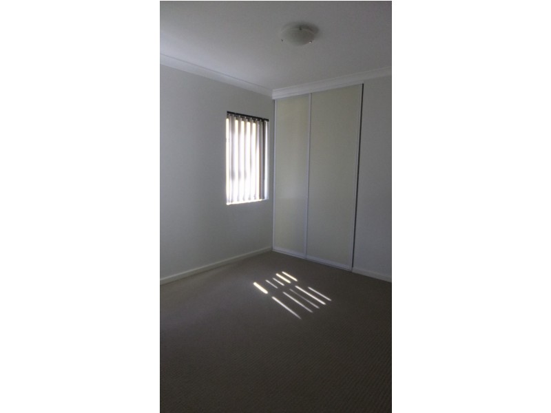 6/5 Eastleigh Loop, Currambine WA 6028