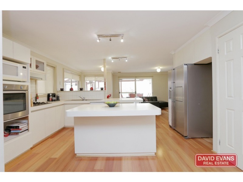 11 Leroux Retreat, Padbury WA 6025