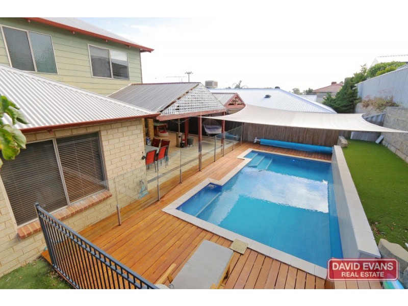 11 Leroux Retreat, Padbury WA 6025