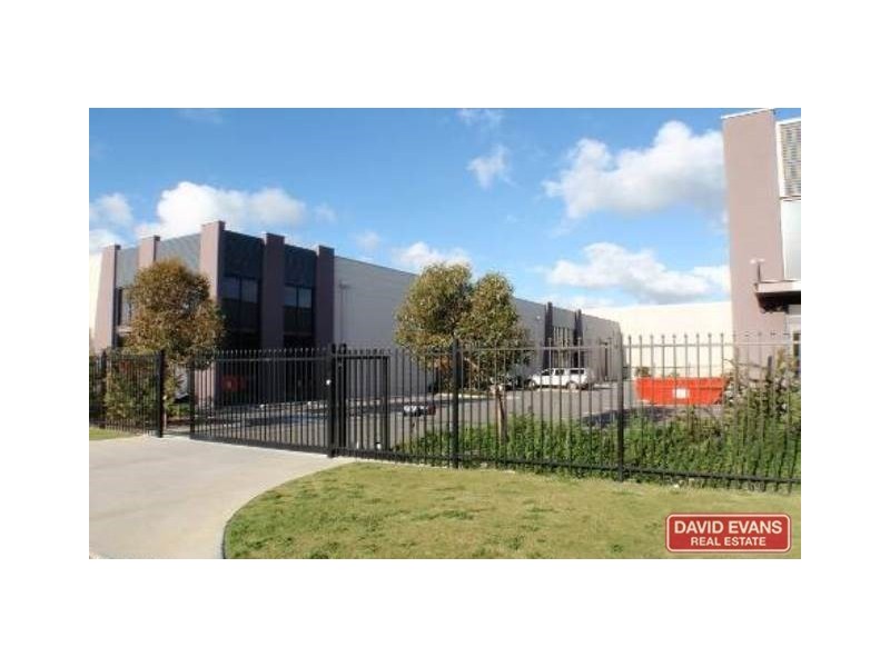 6/10 Dillington Pass, Landsdale WA 6065