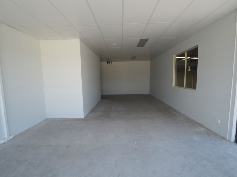 2/9 Darlot Road, Landsdale WA 6065