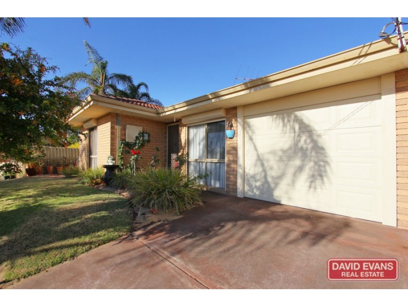 4B Henton Place, Heathridge WA 6027