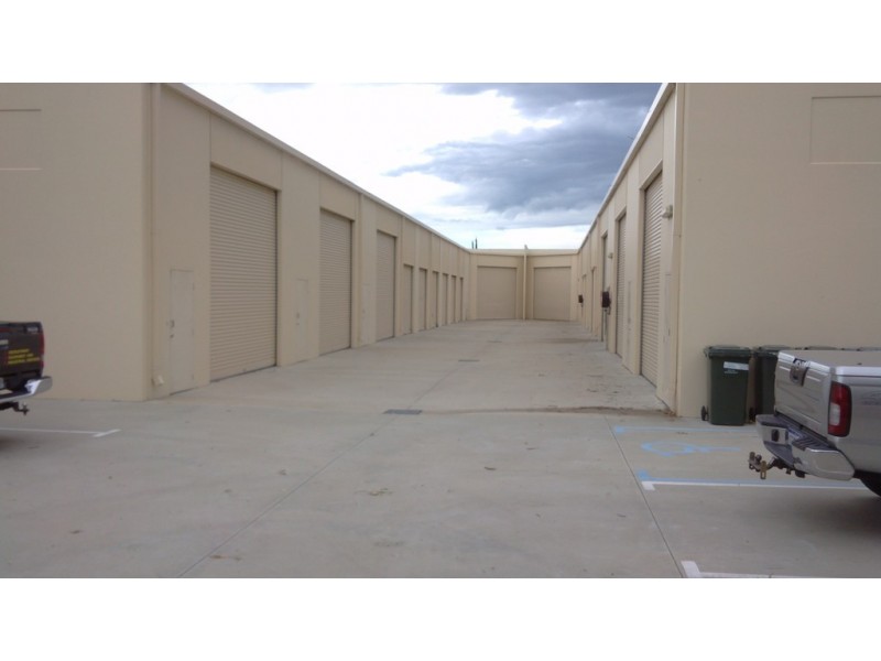 18/15 Crocker Street, Rockingham WA 6168