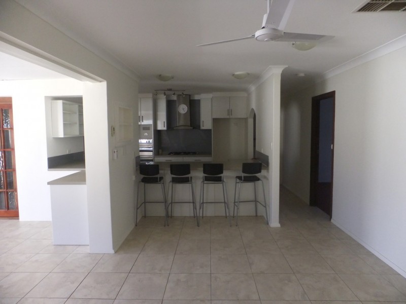 6 Malak Court, Wanneroo WA 6065