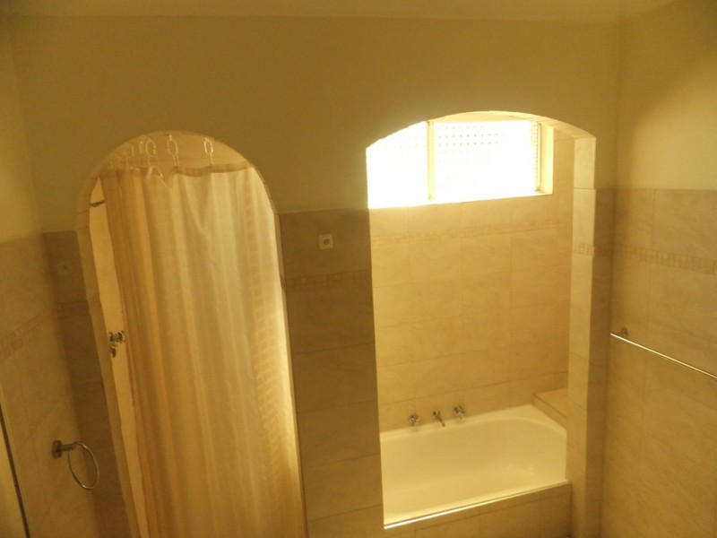 6 Malak Court, Wanneroo WA 6065