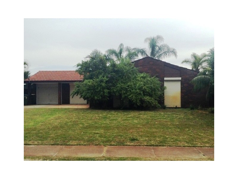 32 Tasman Road, Beldon WA 6027