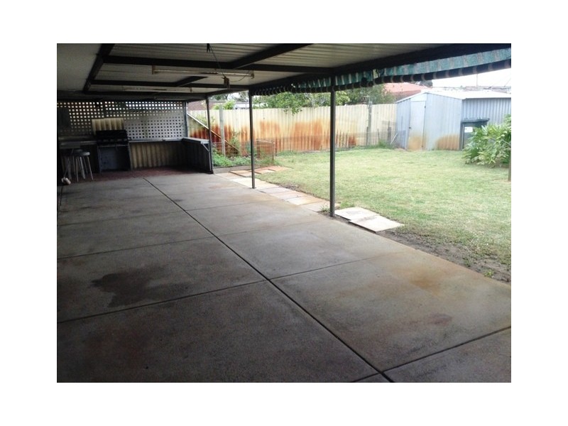 32 Tasman Road, Beldon WA 6027