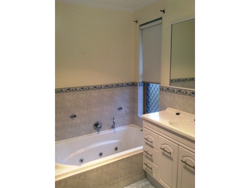 32 Tasman Road, Beldon WA 6027