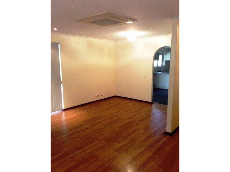 32 Tasman Road, Beldon WA 6027