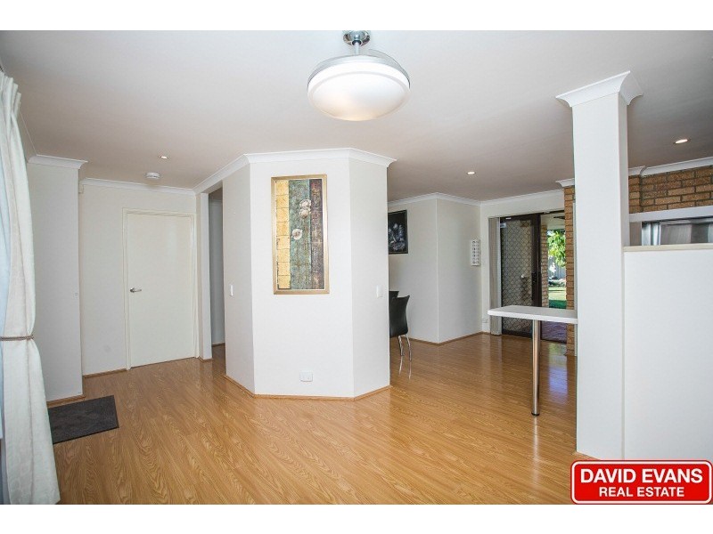 11 Aristos Way, Marangaroo WA 6064