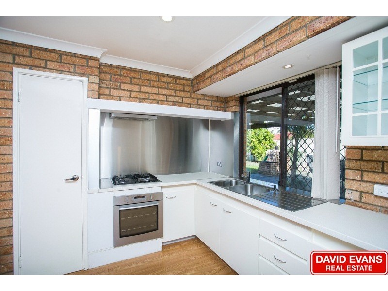 11 Aristos Way, Marangaroo WA 6064