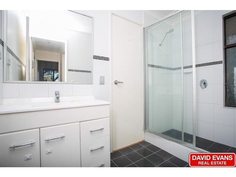 11 Aristos Way, Marangaroo WA 6064